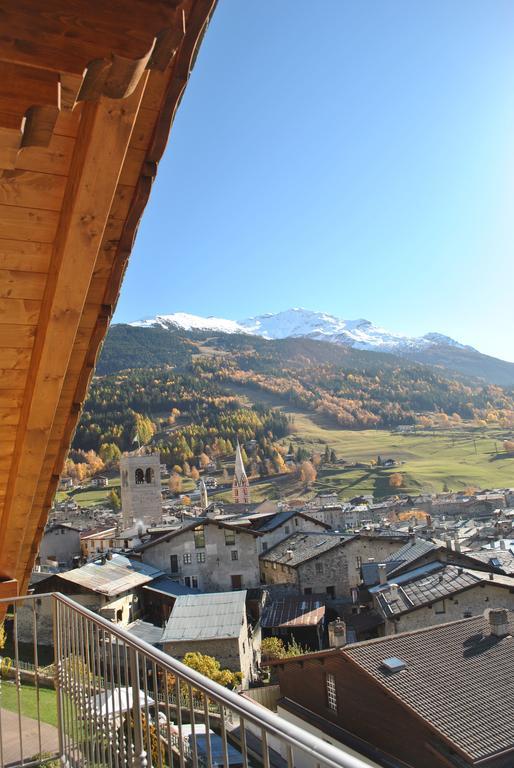 Appartamento Centro Storico Bormio Habitación foto