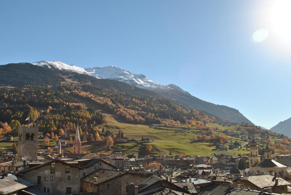 Appartamento Centro Storico Bormio Habitación foto